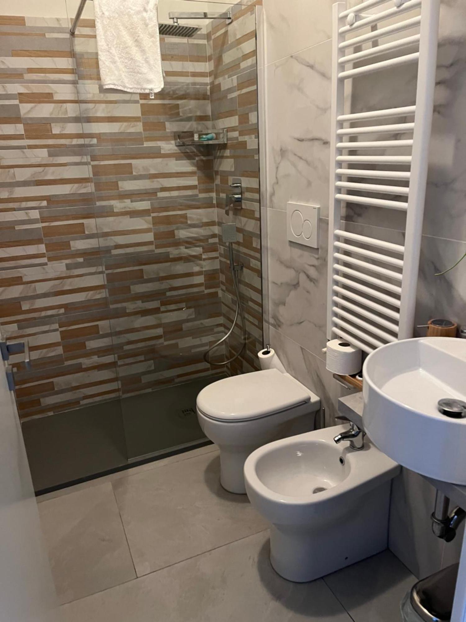 Albachiara Suite Rooms Bolonia Exterior foto